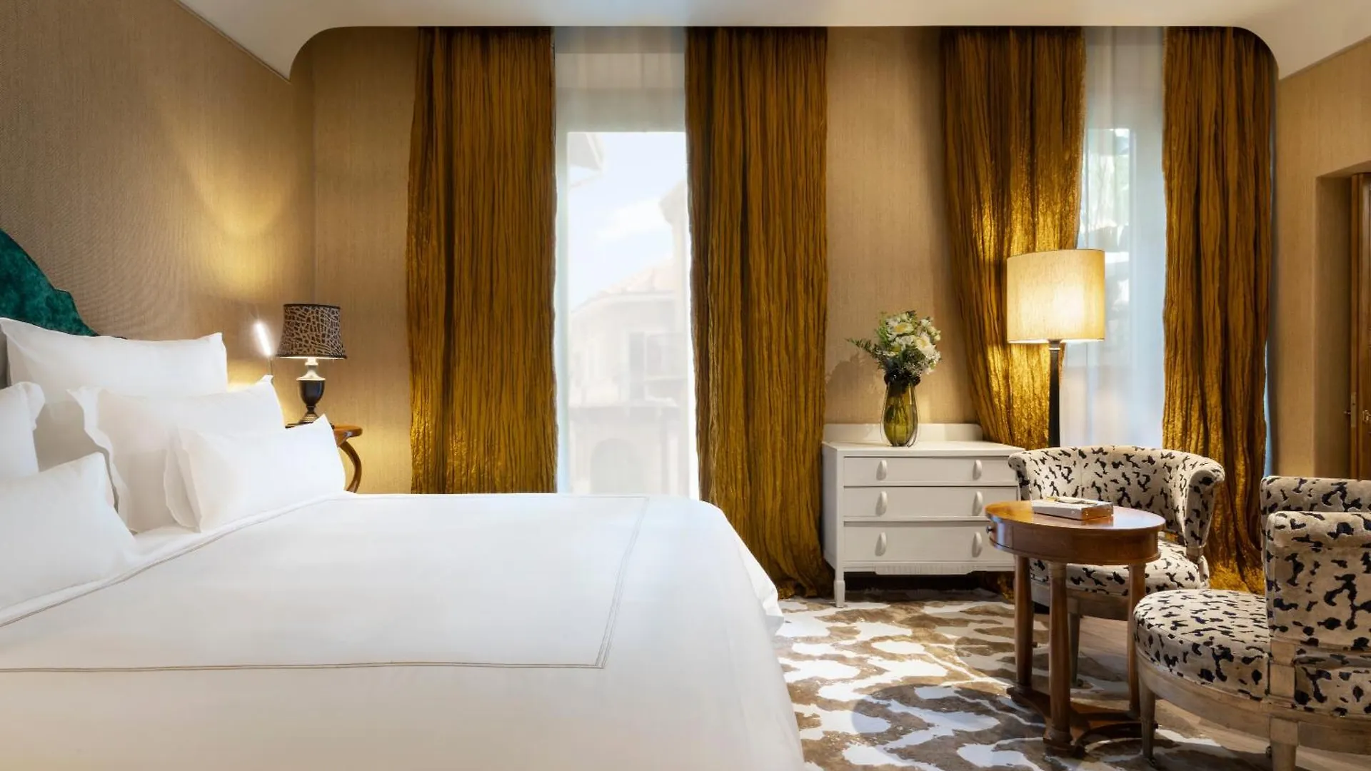 Hotel J&J